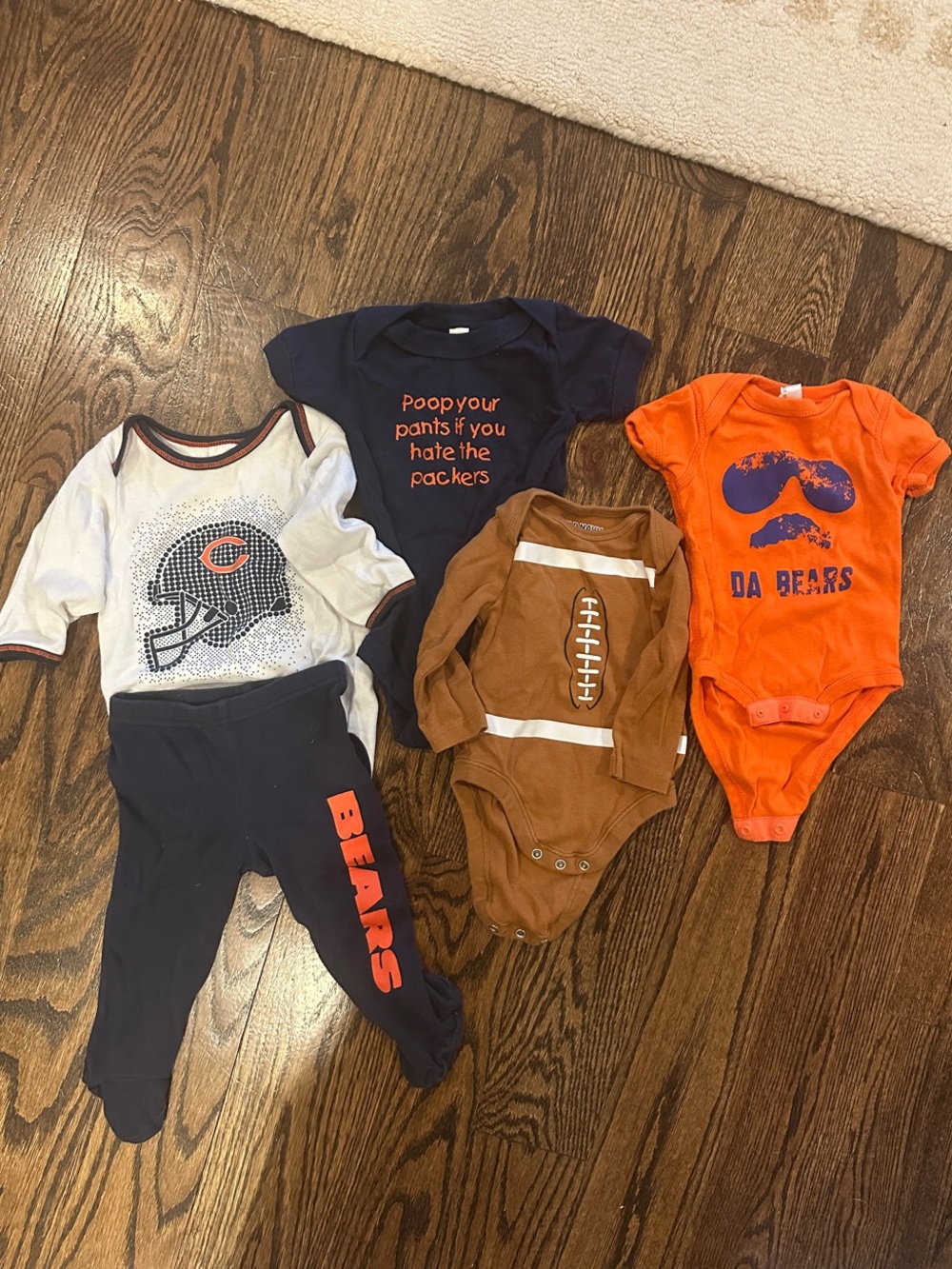 Chicago Bears Baby Bundle - 2 long onsies, 2 short onsies, and pants